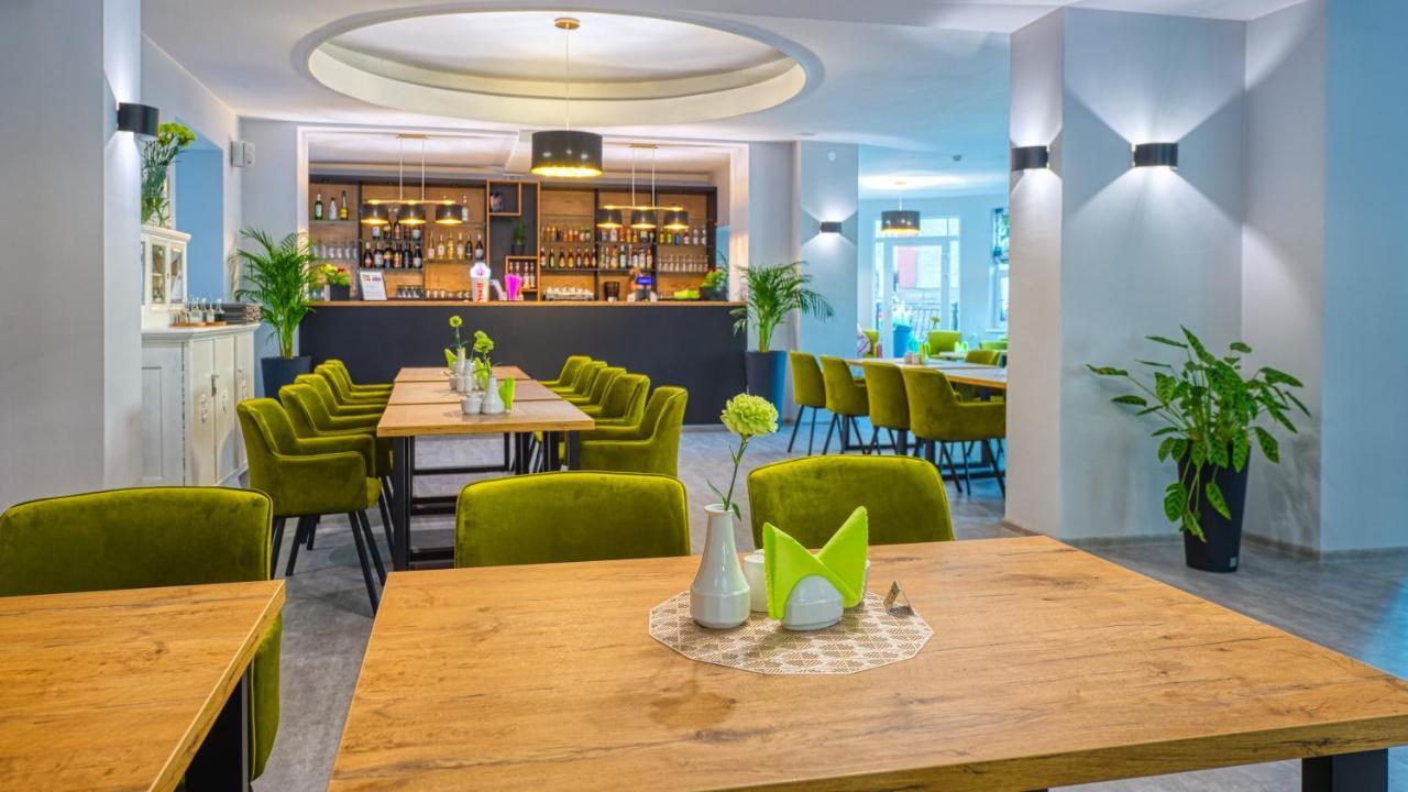 Hotel Krysztal Świeradów-Zdrój Exteriér fotografie